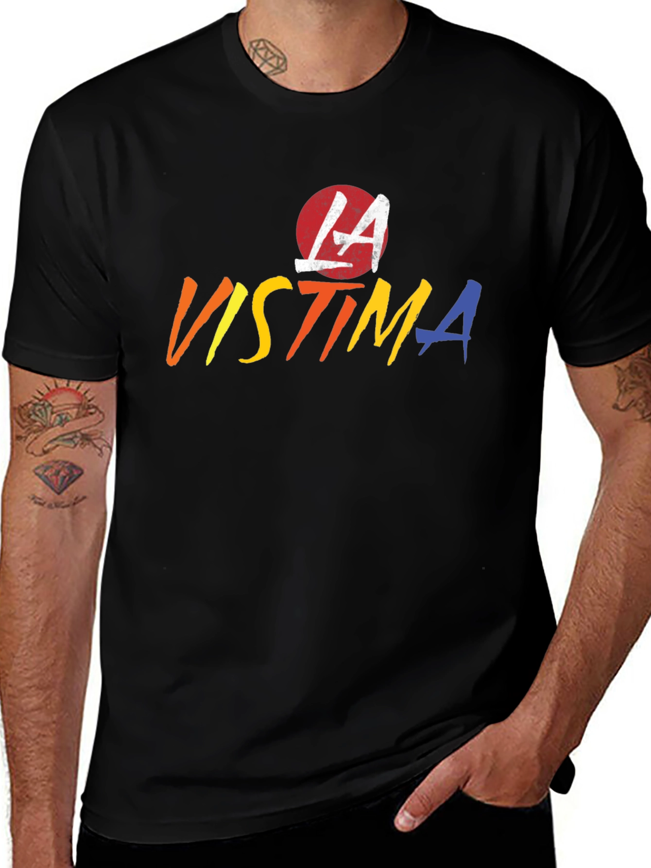 La Vistima Graphic Tee - Stylish Casual Wear