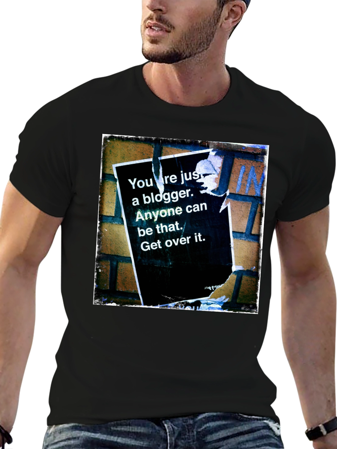 Blogger T-Shirt: Unique Street Art Design