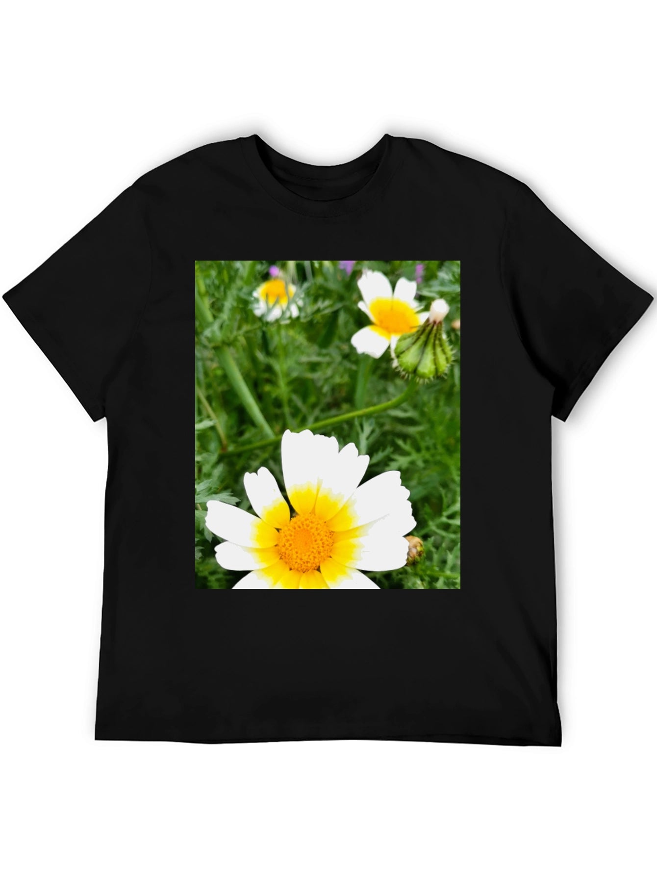 Daisy Flower Graphic T-Shirt - Casual Black Tee