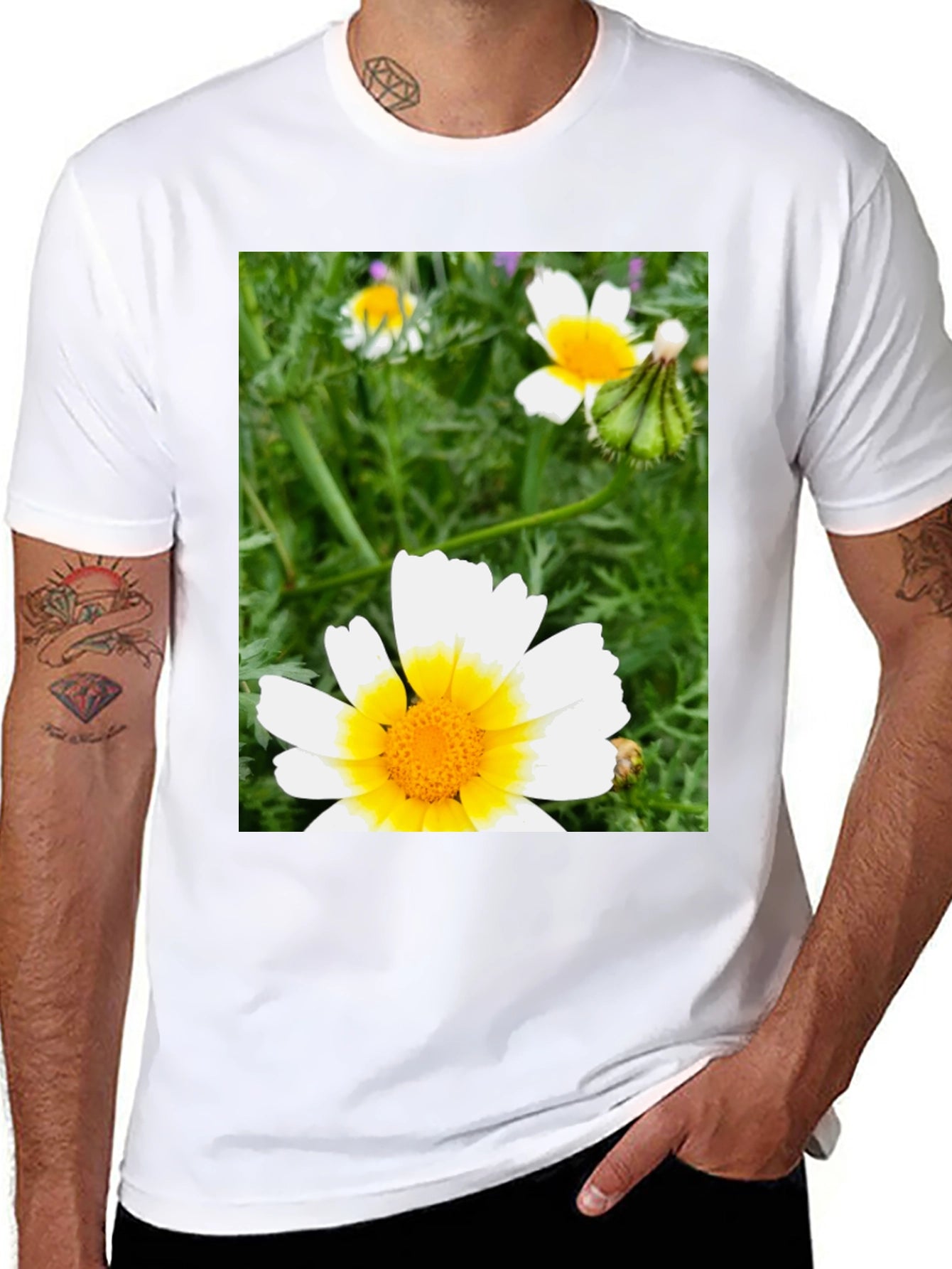 Daisy Flower Graphic T-Shirt - Casual Black Tee