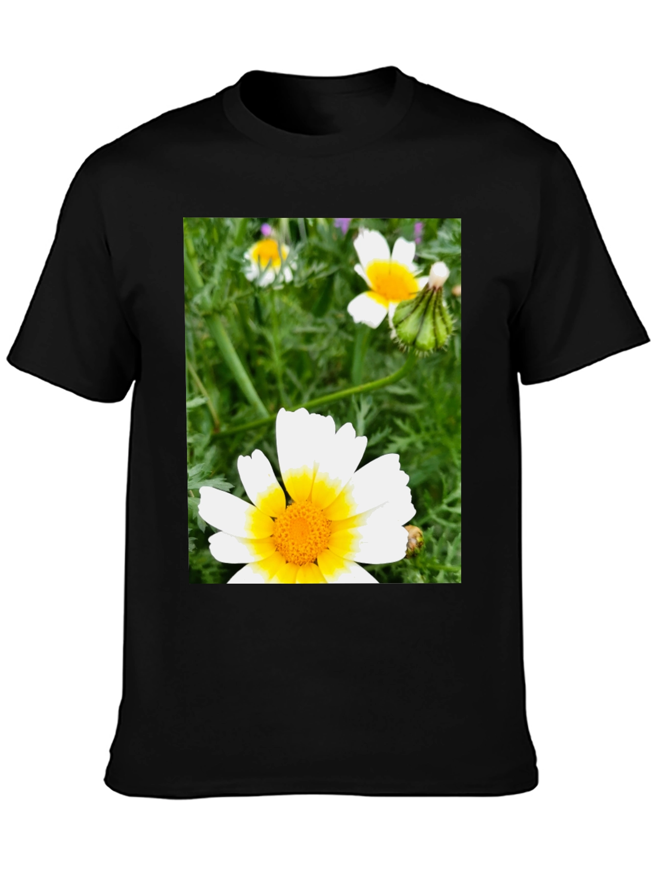 Daisy Flower Graphic T-Shirt - Casual Black Tee