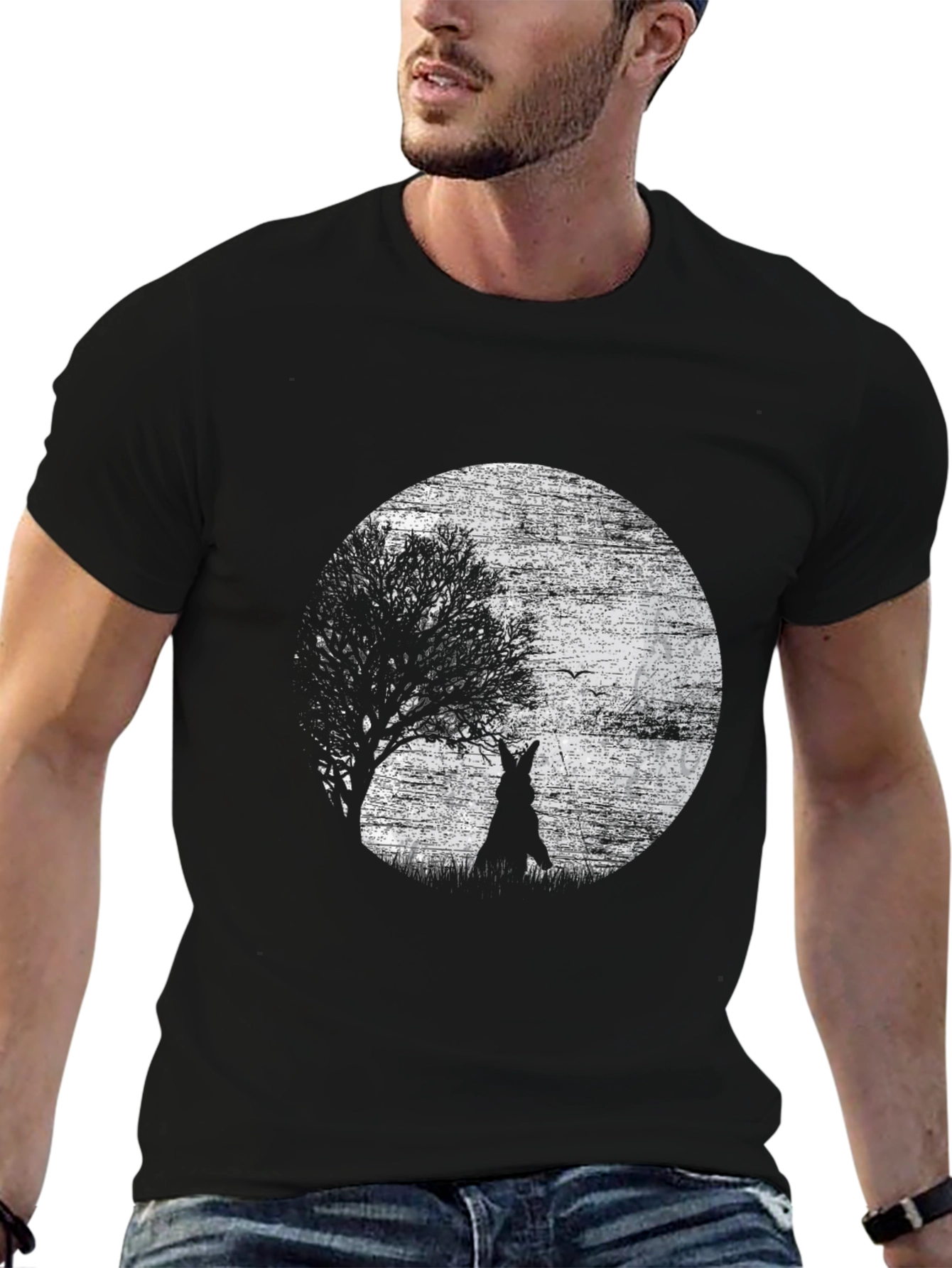 Wolf Moon Graphic Tee - Black Cotton T-Shirt